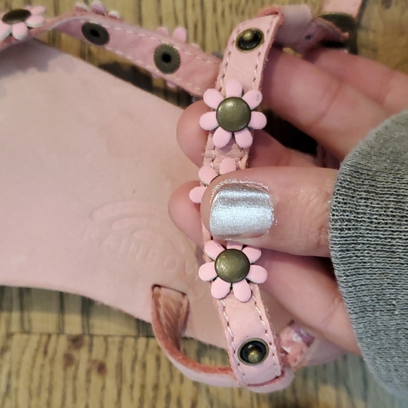 Kids rainbow sandals. Barely worn - Picture 3 of 4